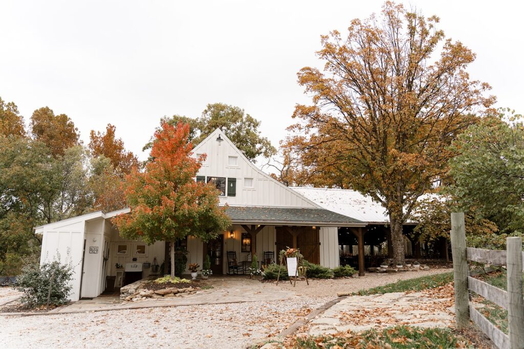 Barn Wedding Venue Kansas City 